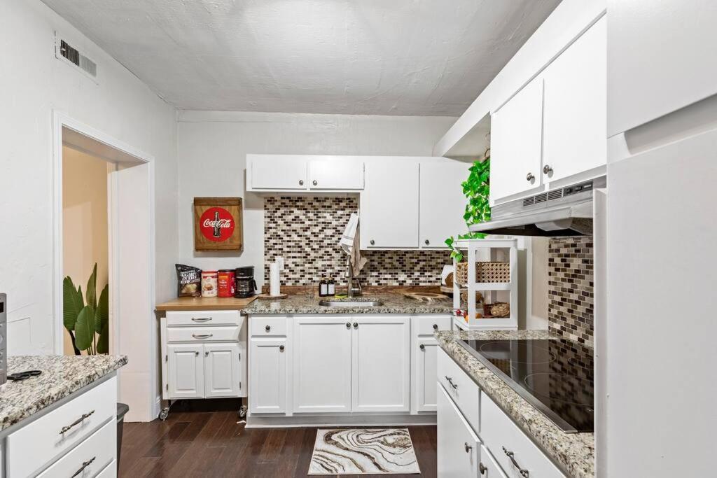 Cozy Buckhead Suite - Great Area, Free Easy Parking, Near Shops And Restaurants Atlanta Buitenkant foto